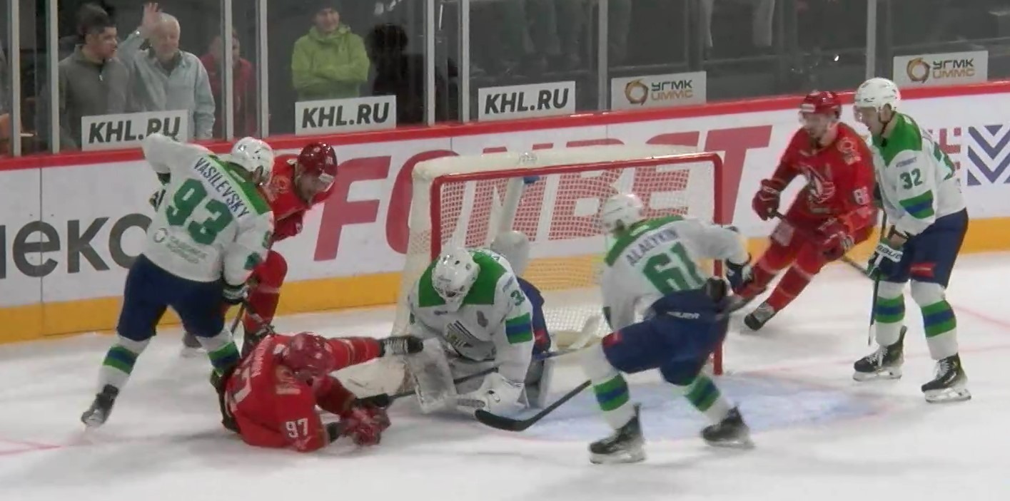 скриншот видео матча. скриншот видео матча.