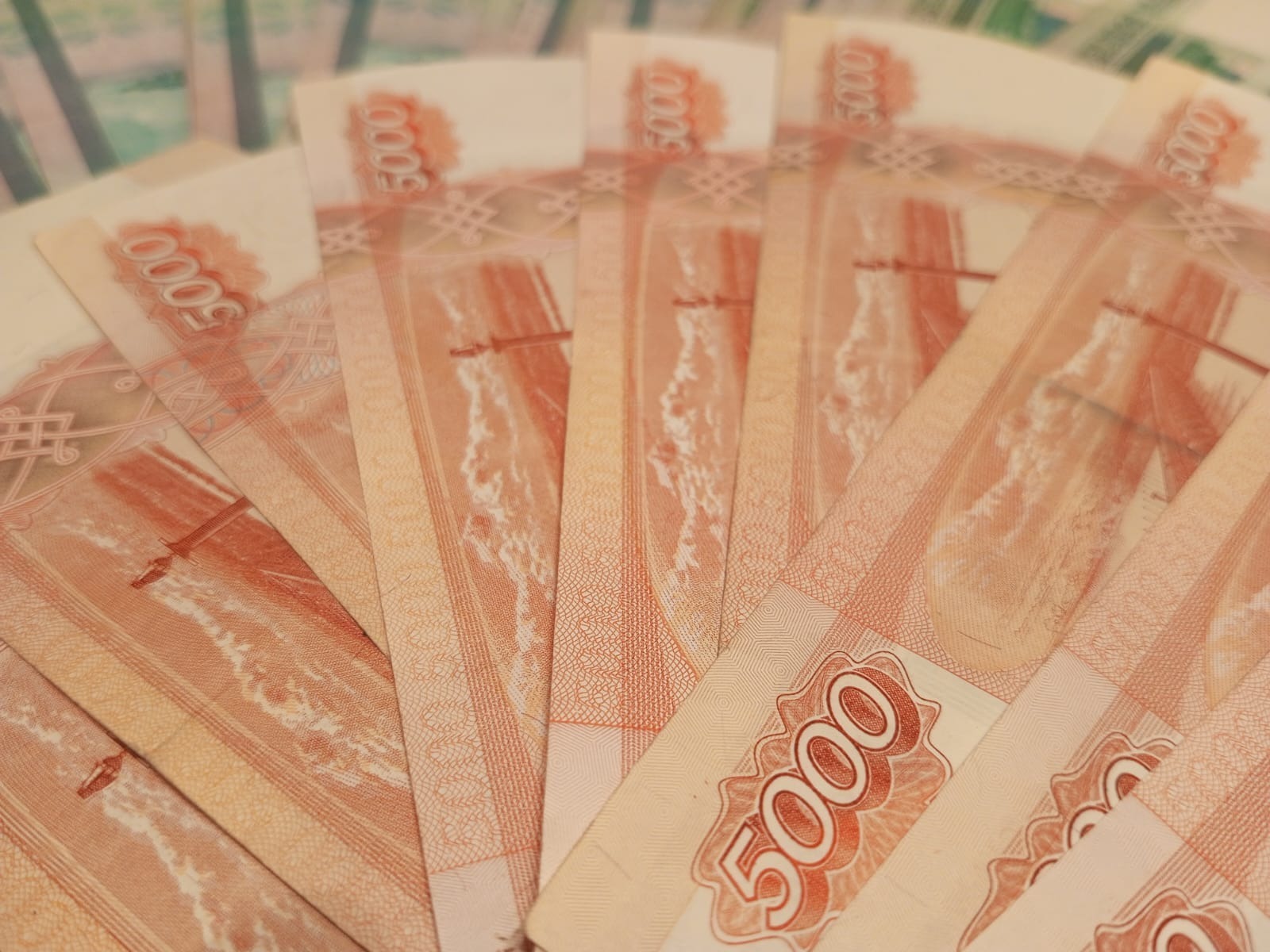 Евгении Сюткиной.