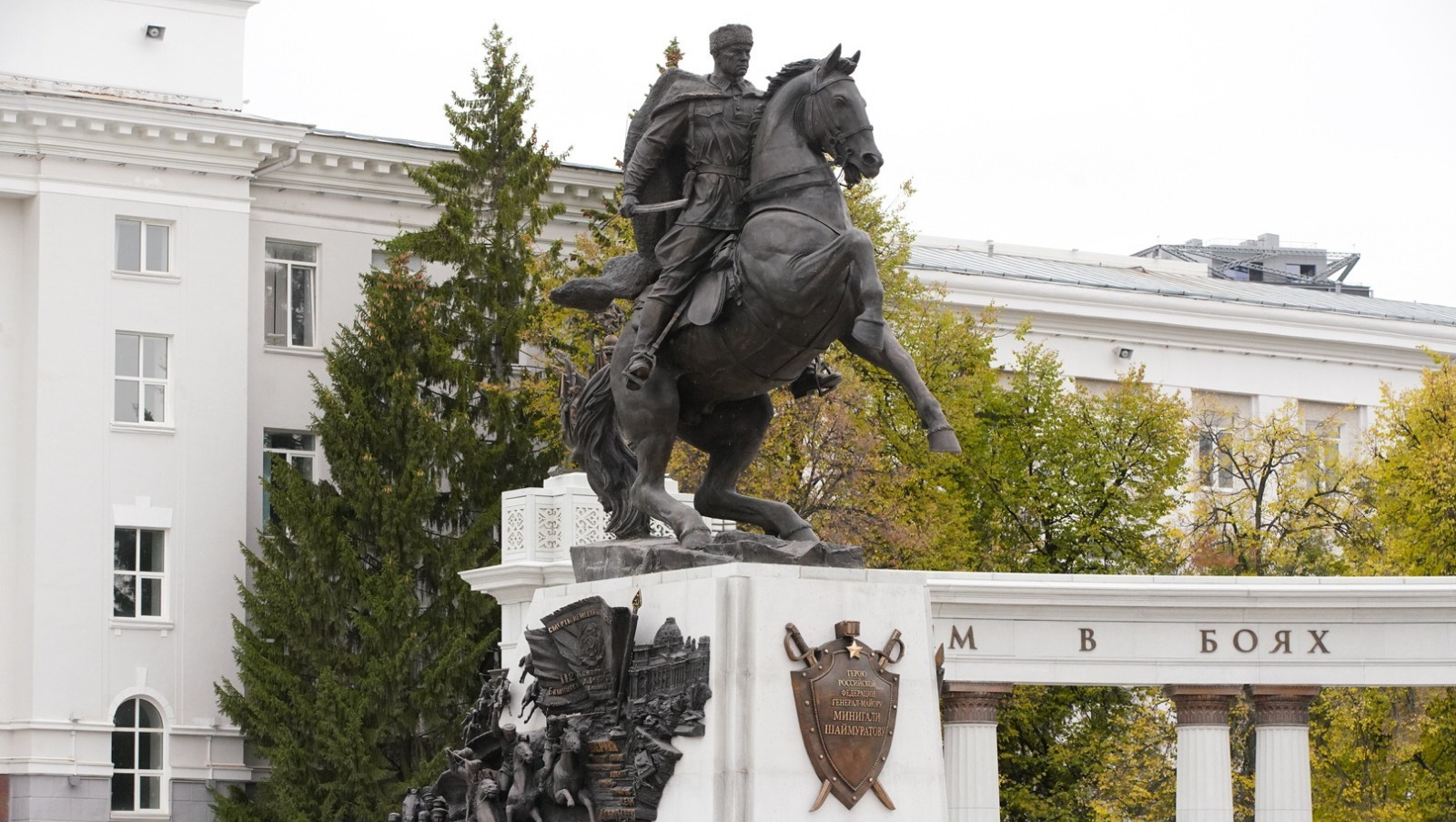 Олега Яровикова.