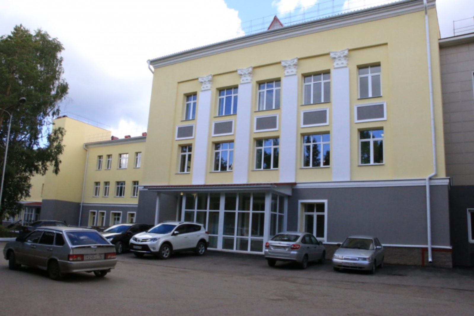 Фото со страницы Радия Хабирова в соцсетях.