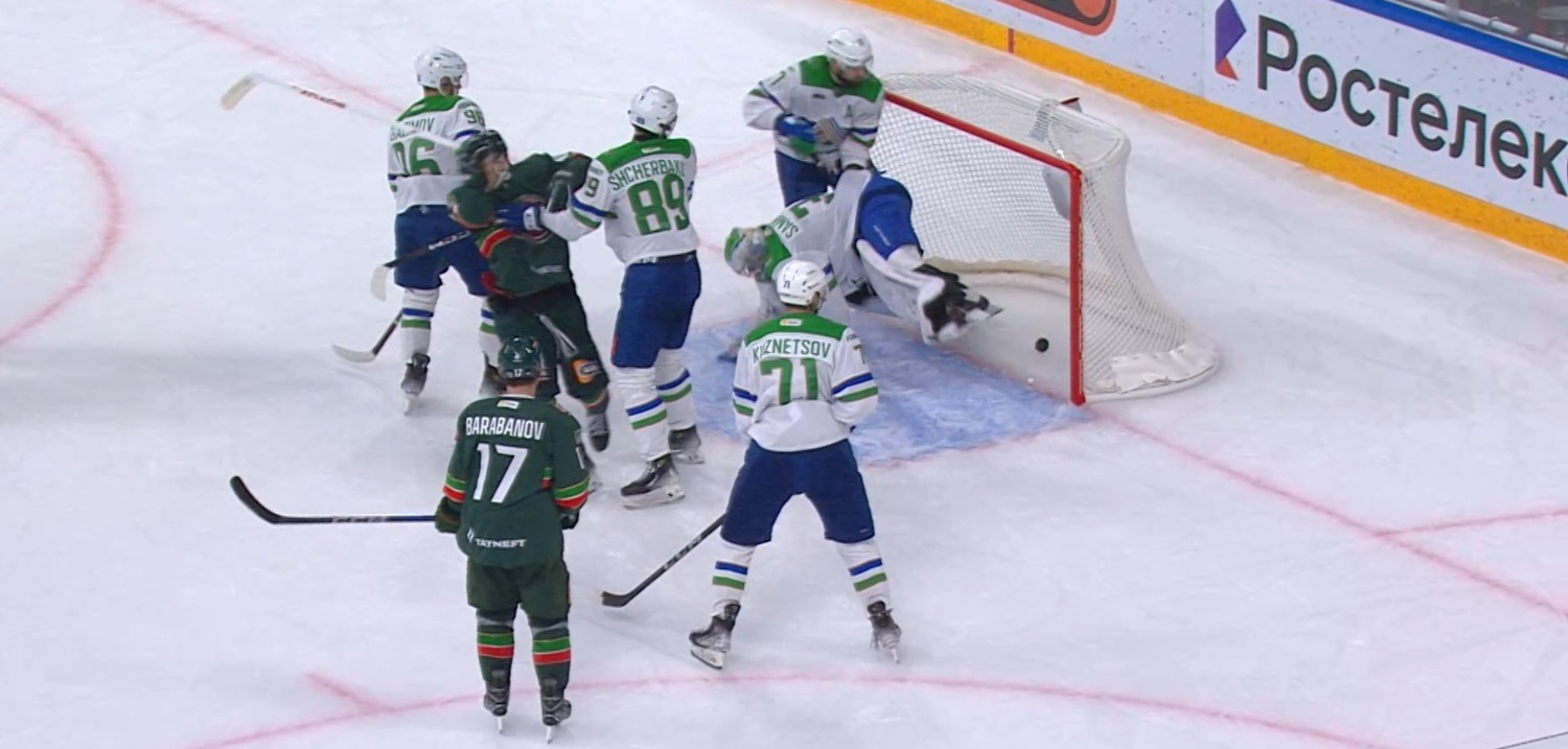 скриншот видео матча.