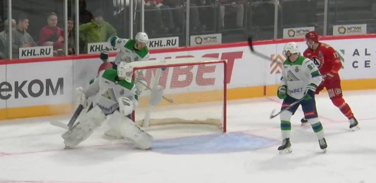 скриншот видео матча. скриншот видео матча.