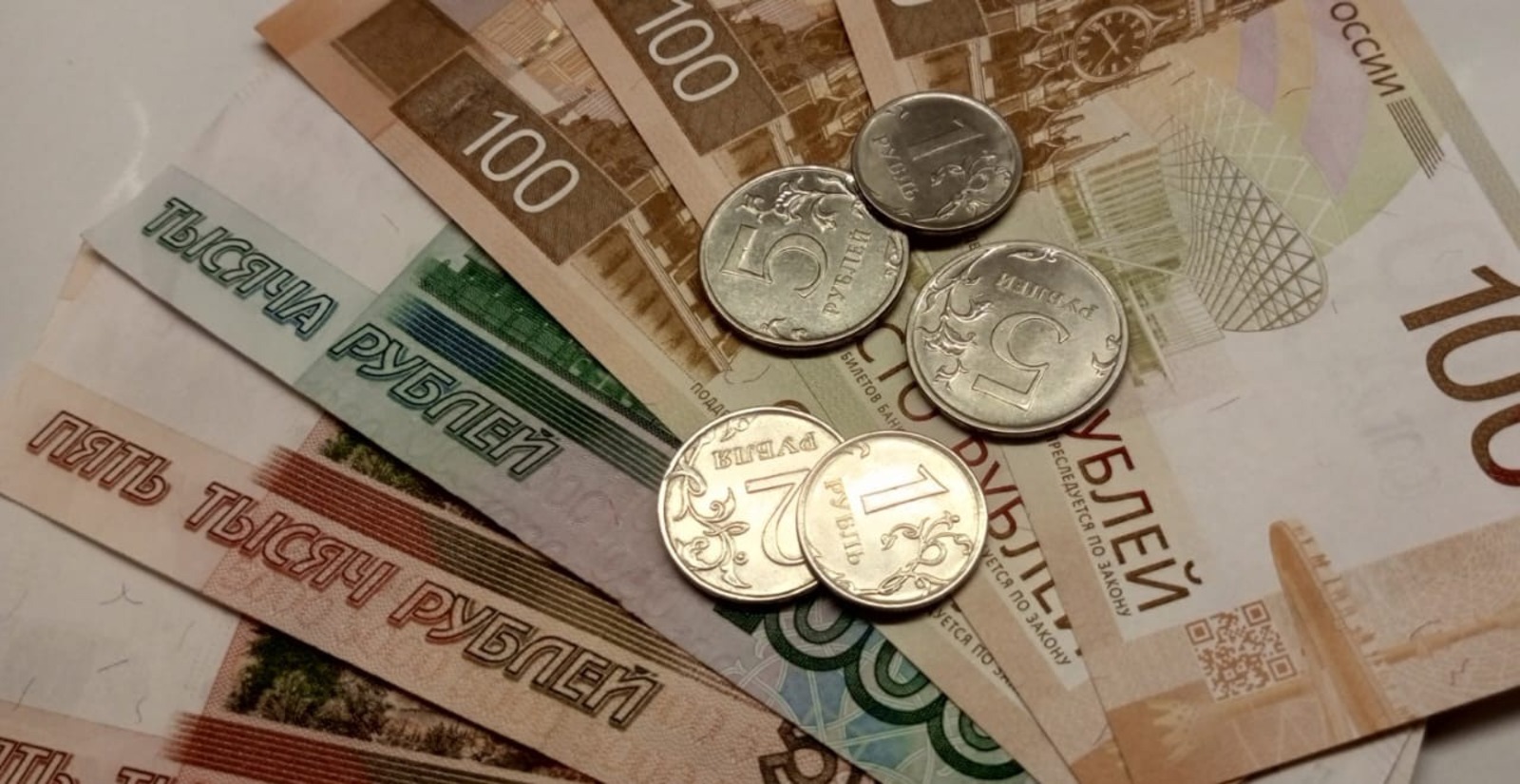 Евгении Сюткиной.