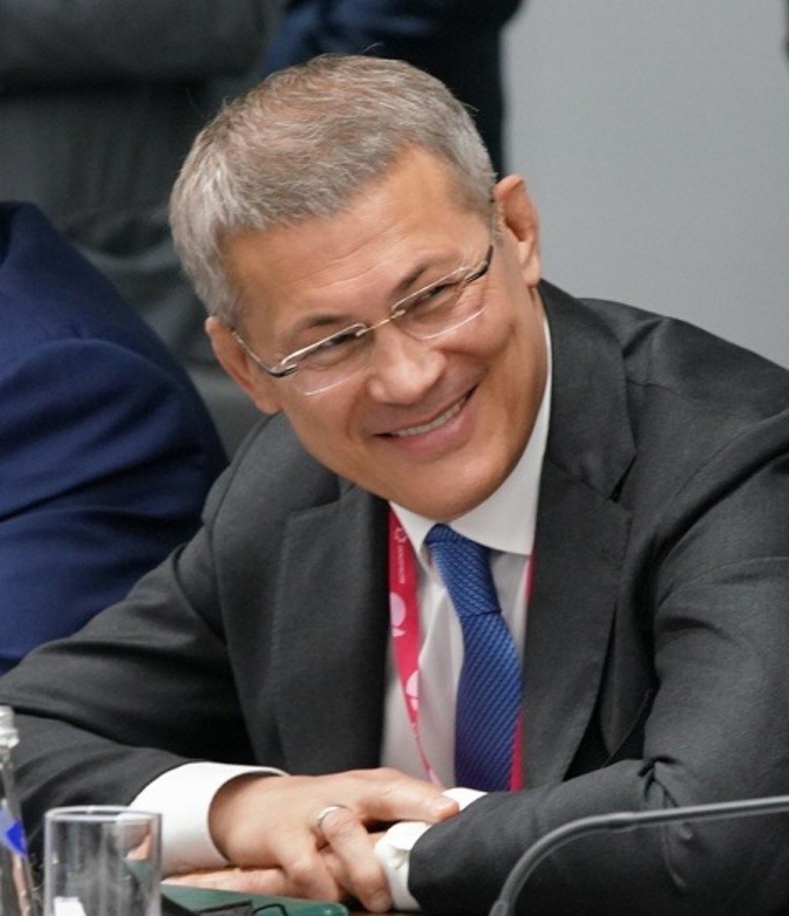 Vk, личная страница Радия Хабирова.