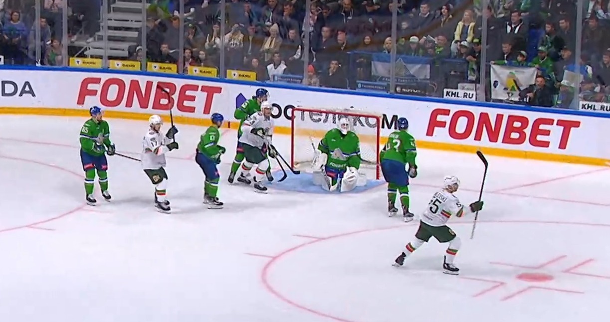 скриншот видео матча.