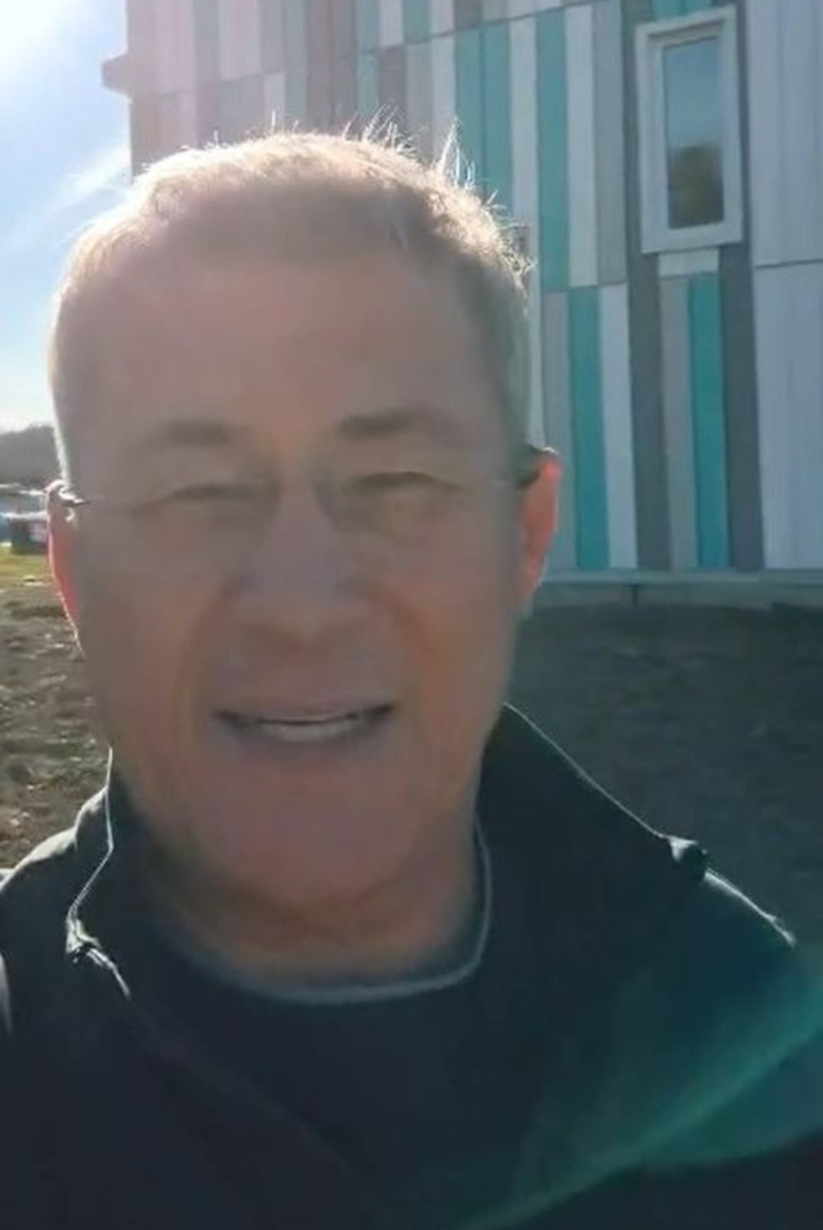 скриншот видео.