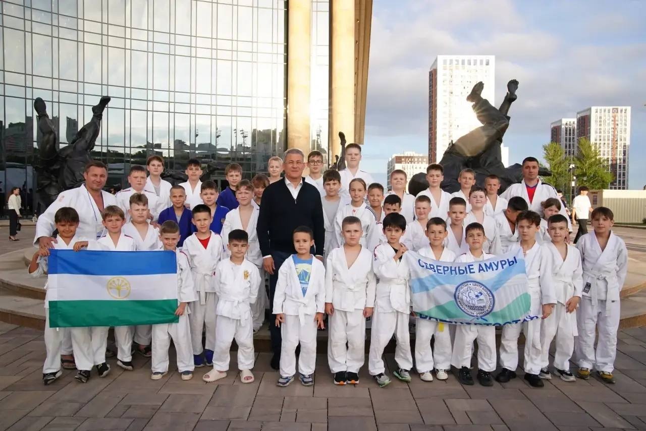 c личной страницы Радия Хабирова в соцсетях. c личной страницы Радия Хабирова в соцсетях.