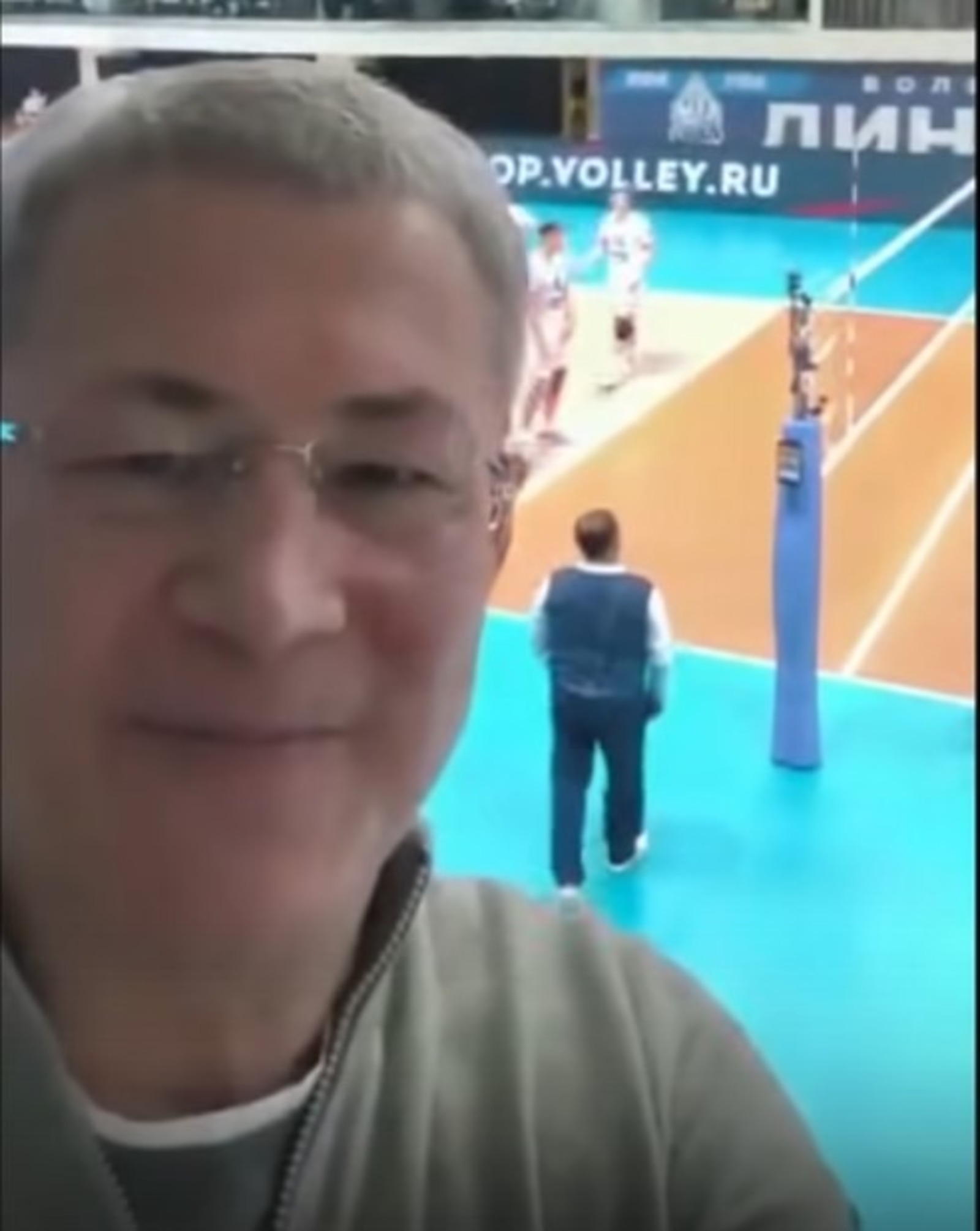 скриншот видео c личной страницы Радия Хабирова в соцсети. скриншот видео c личной страницы Радия Хабирова в соцсети.