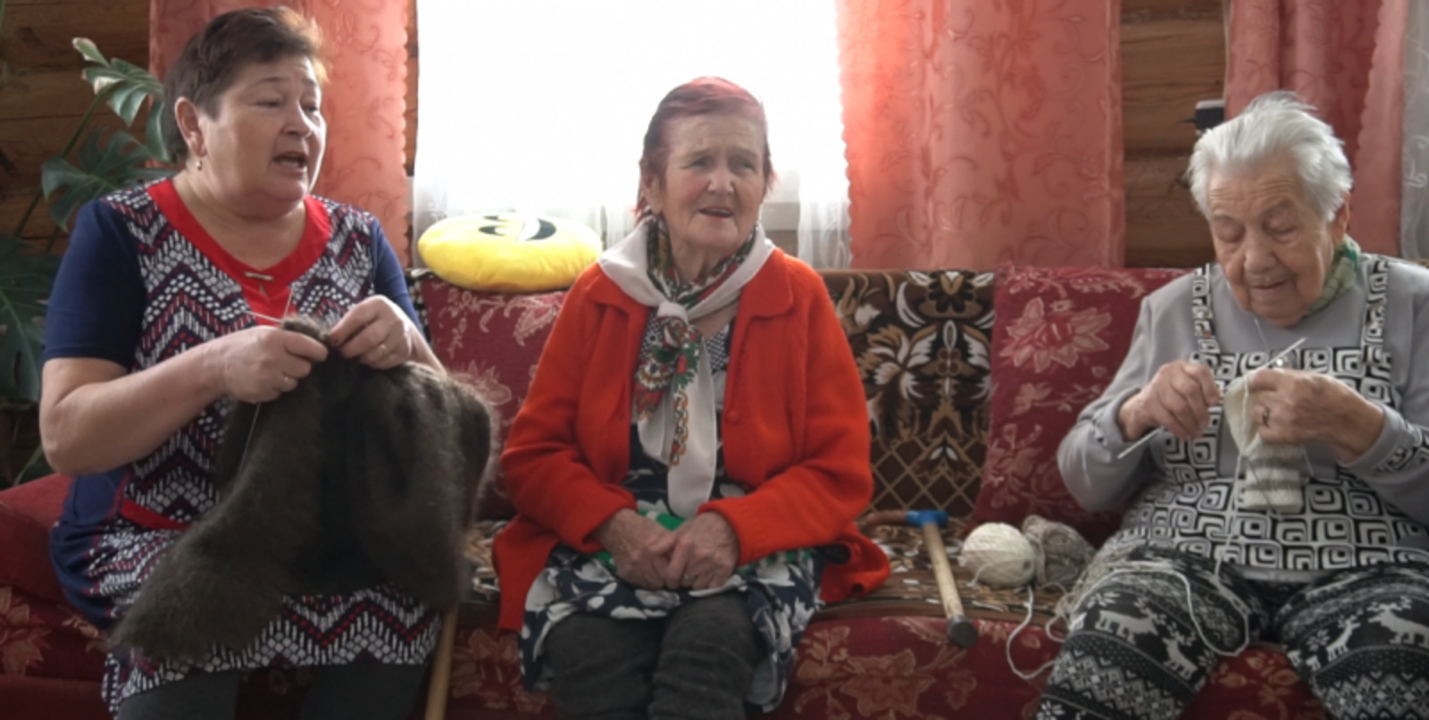 Светлана и её подопечные. Фото автора.