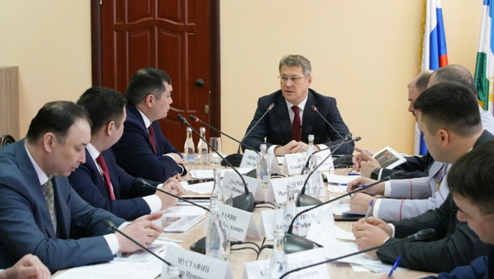 Олега Яровикова.