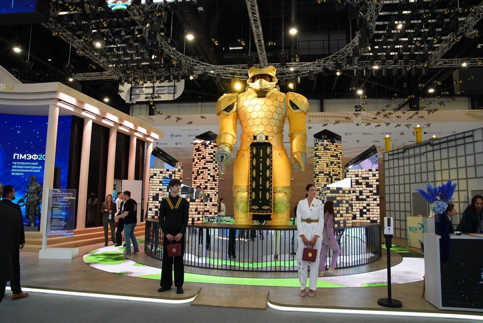 Олегя Яровикова.