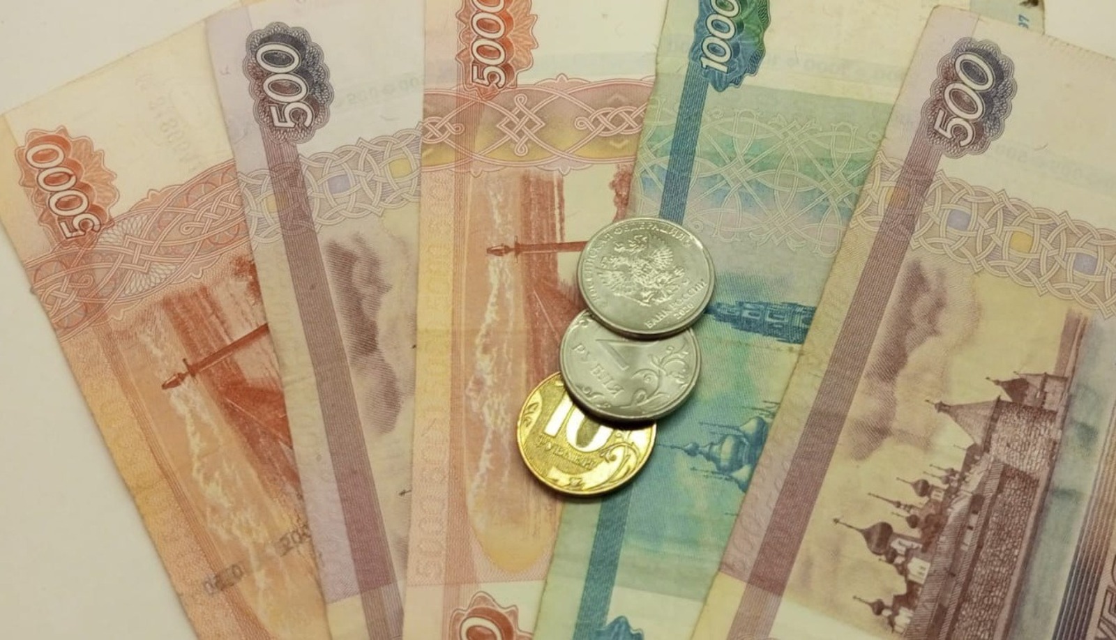 Евгении Сюткиной.