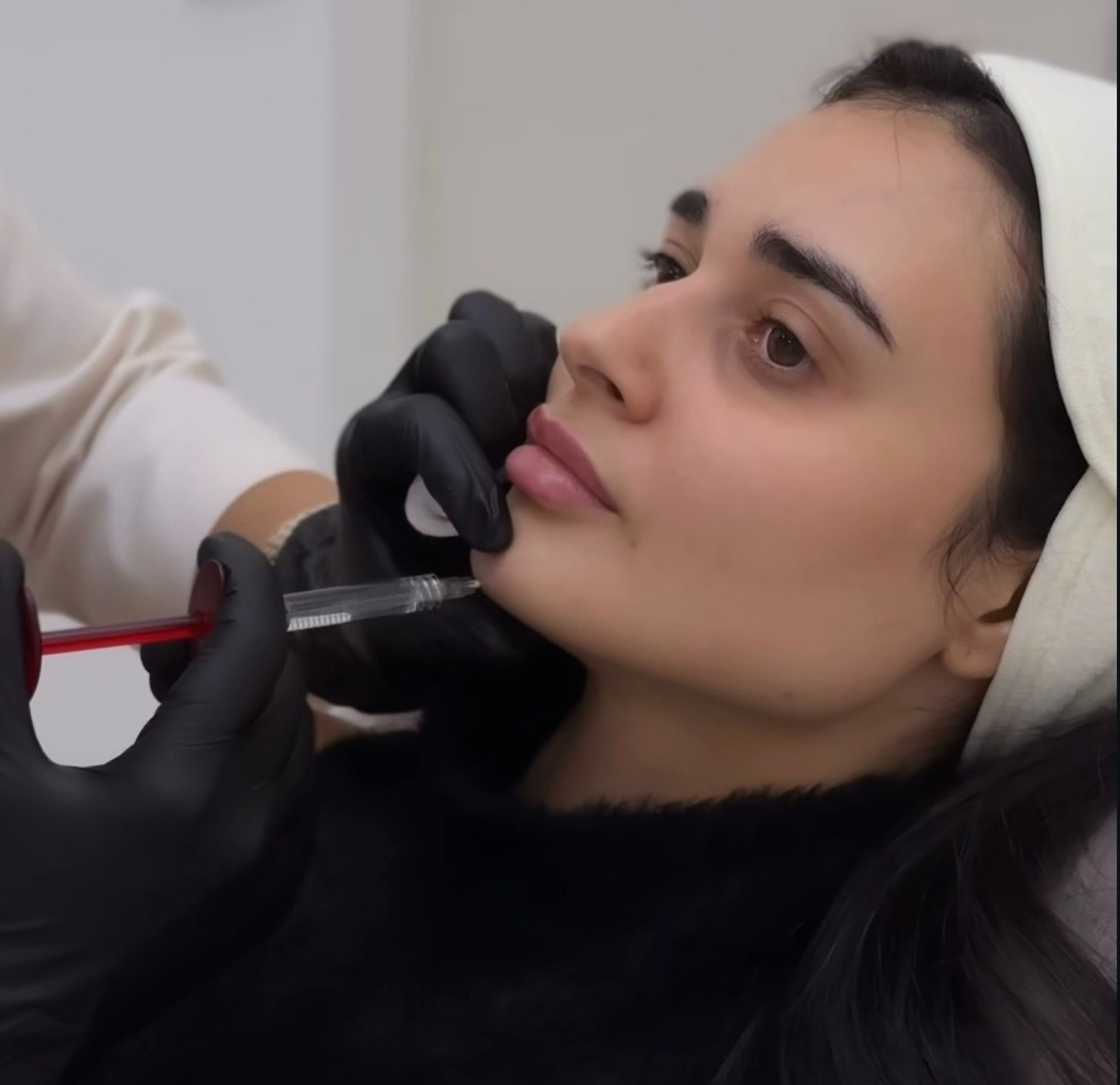 скриншот видео. Соцсети Гульназ Асаевой.