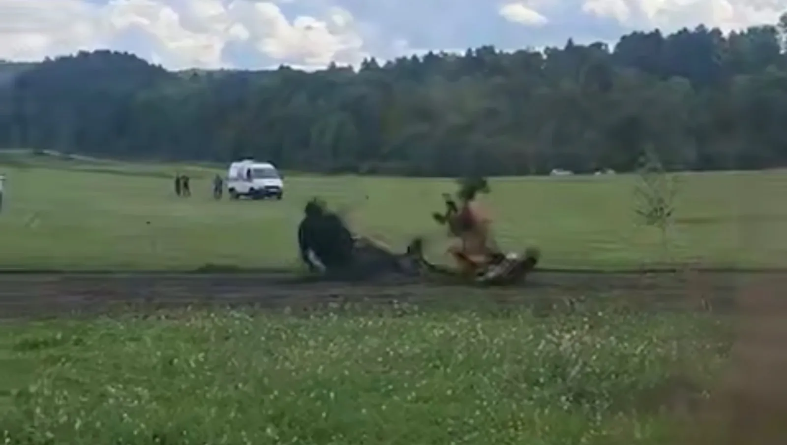 скриншот видео. Канал Mash Batash.
