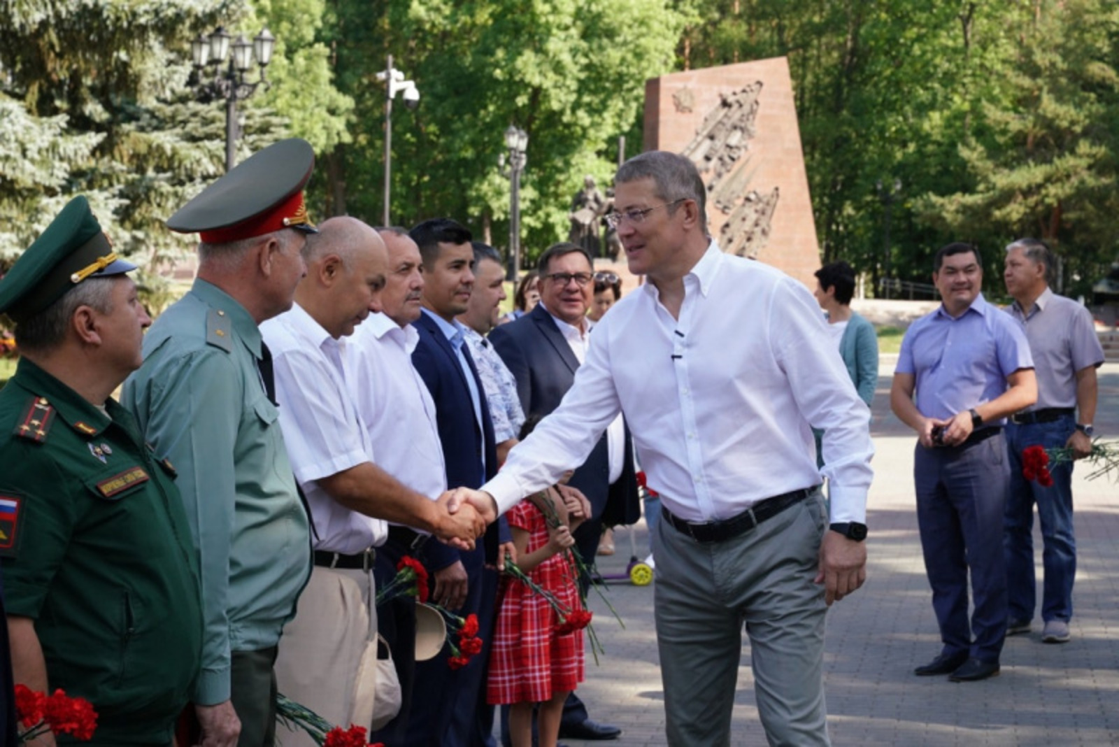 Фото со страницы Радия Хабирова в соцсети.