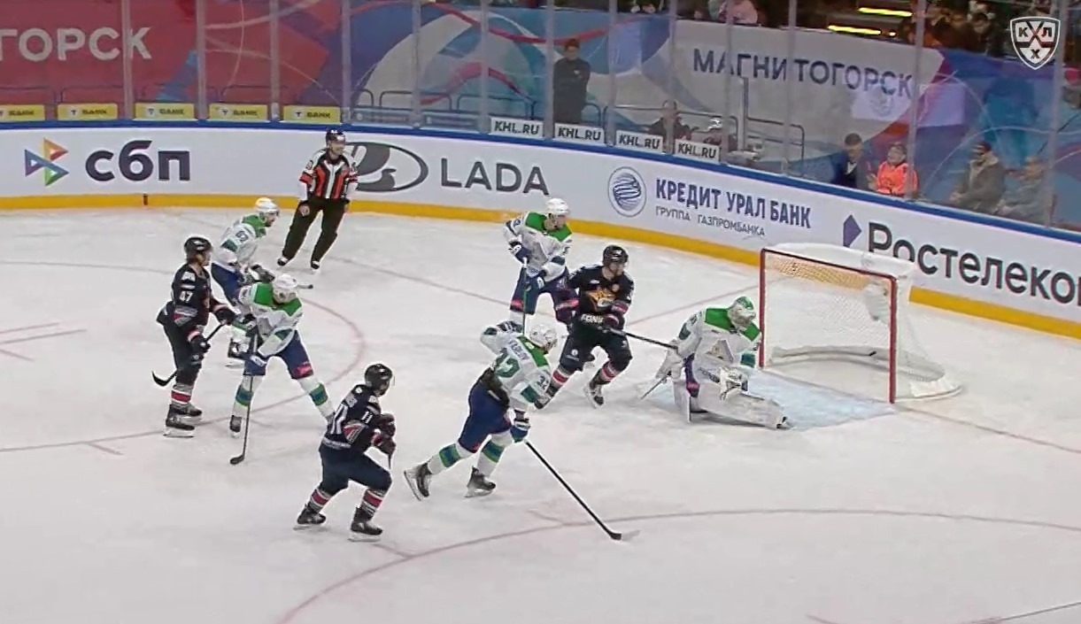 скриншот видео матча.