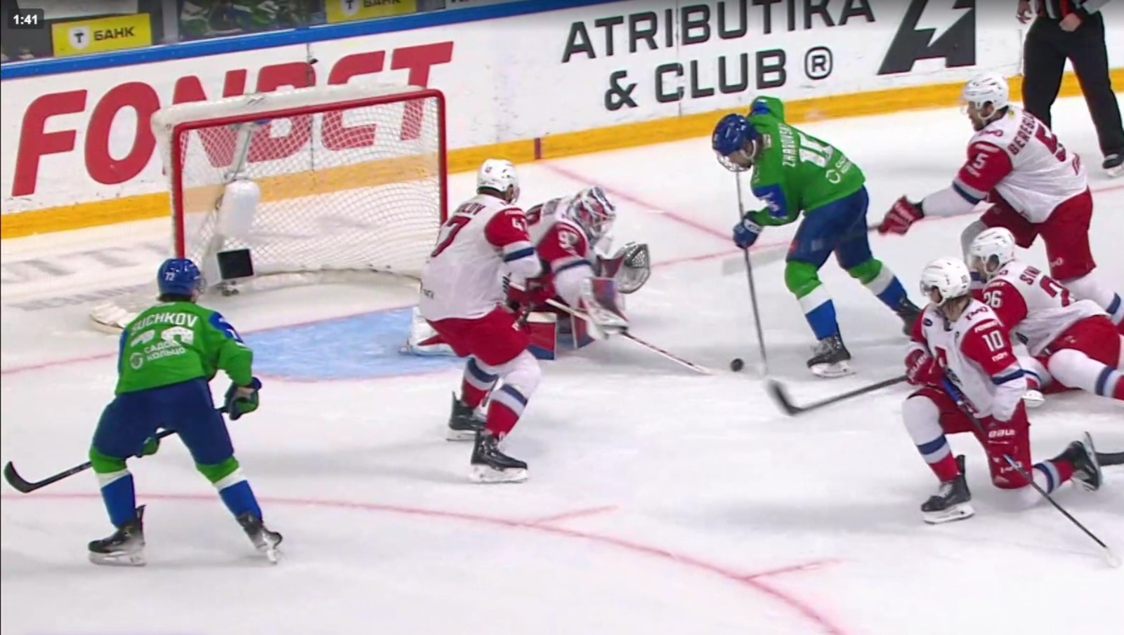 скриншот видео матча.