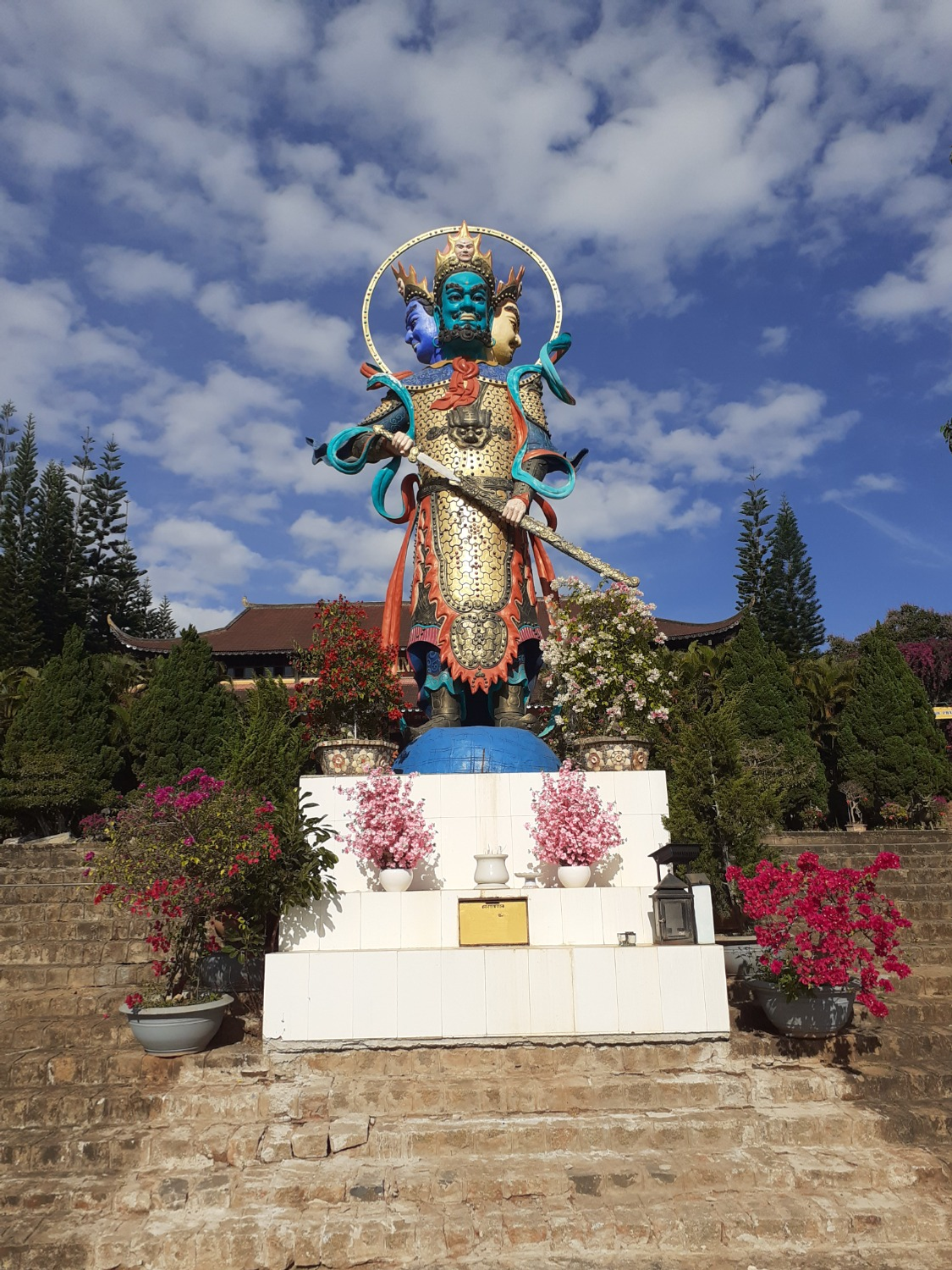 Владимира Шакиева. «Общественная электронная газета».