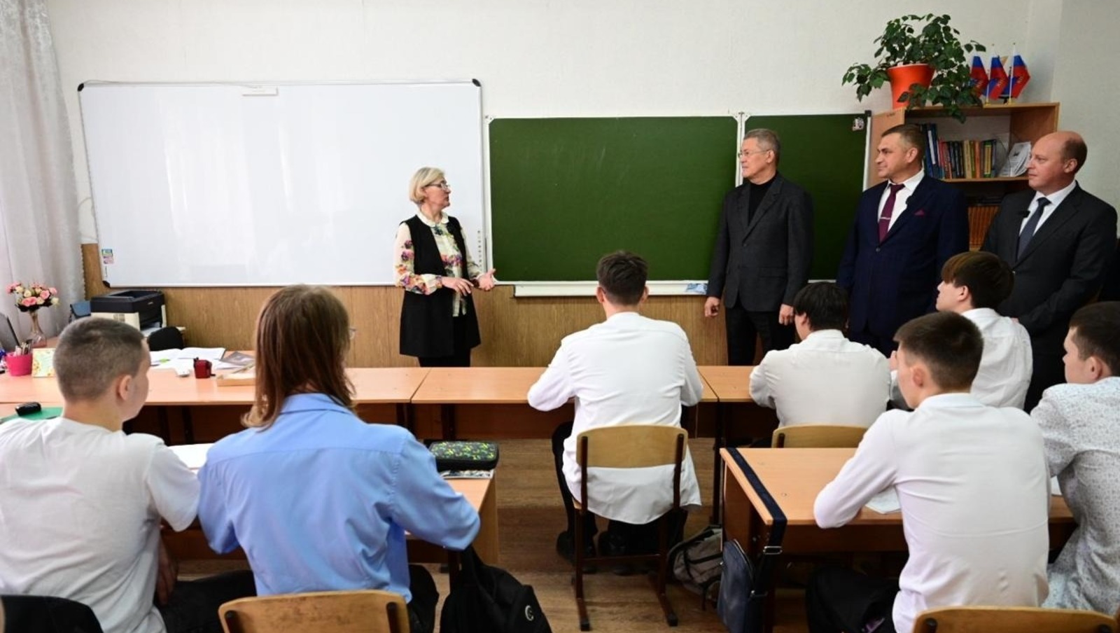 c личной страницы Радия Хабирова в соцсети.