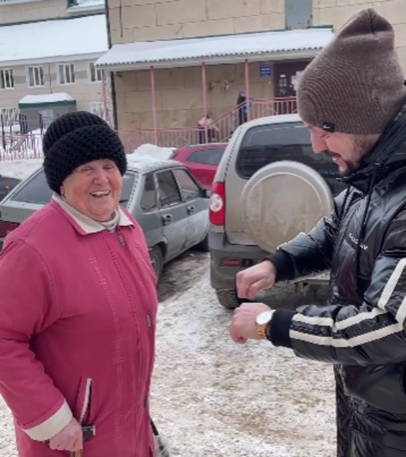 скриншот видео.