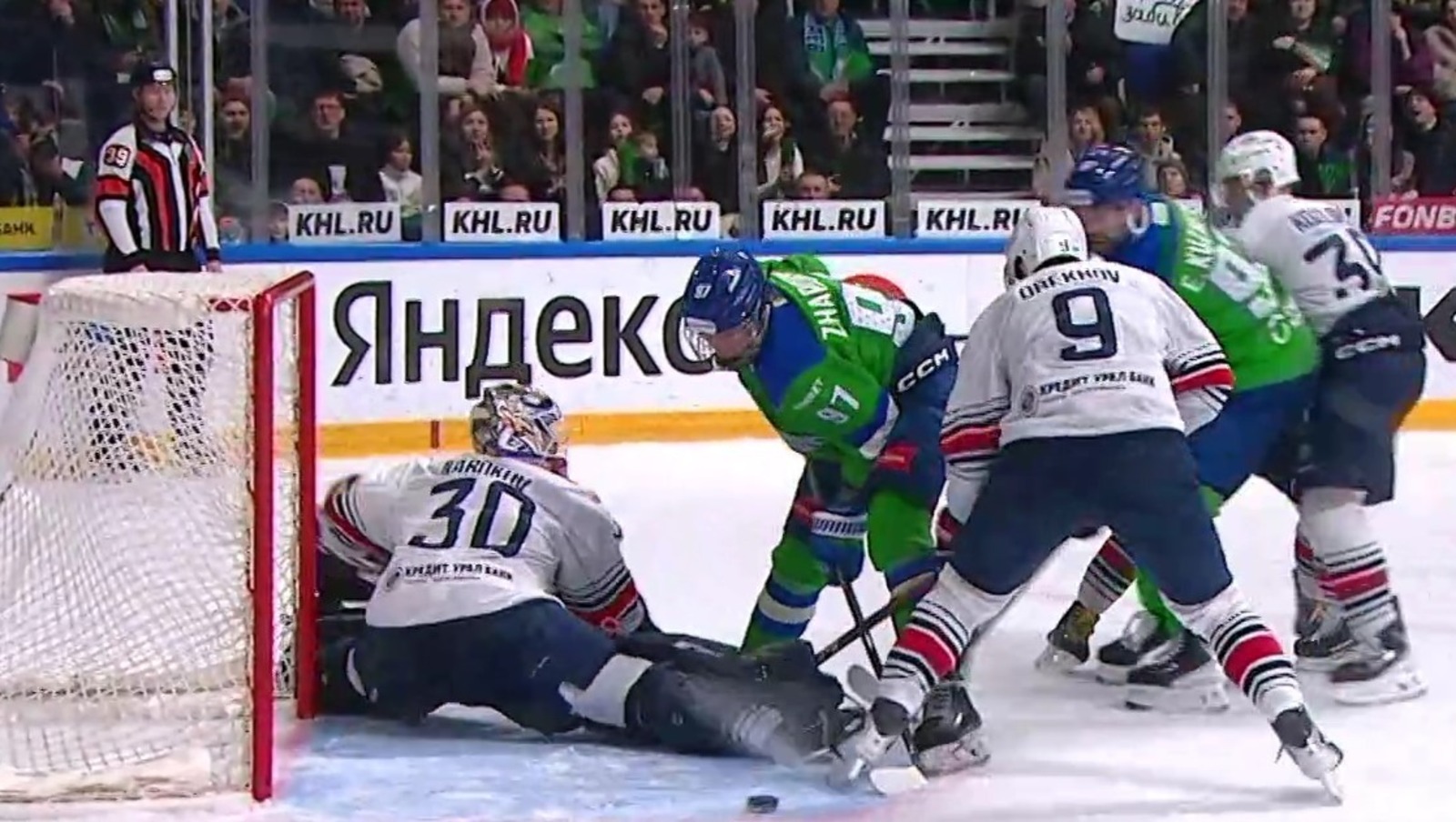 скриншот видео матча. скриншот видео матча.