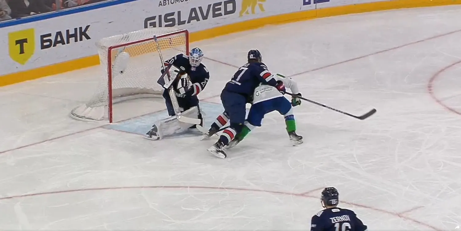 скриншот видеозаписи матча.