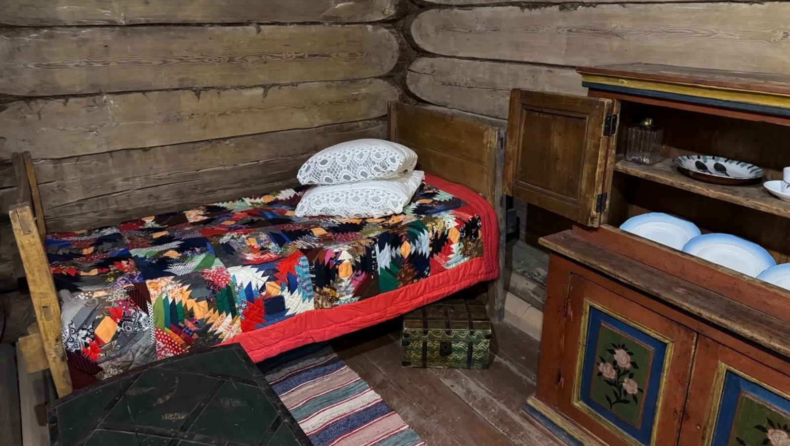 Елены Колоколовой.