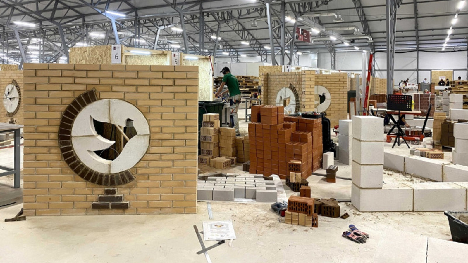 Елены Колоколовой.