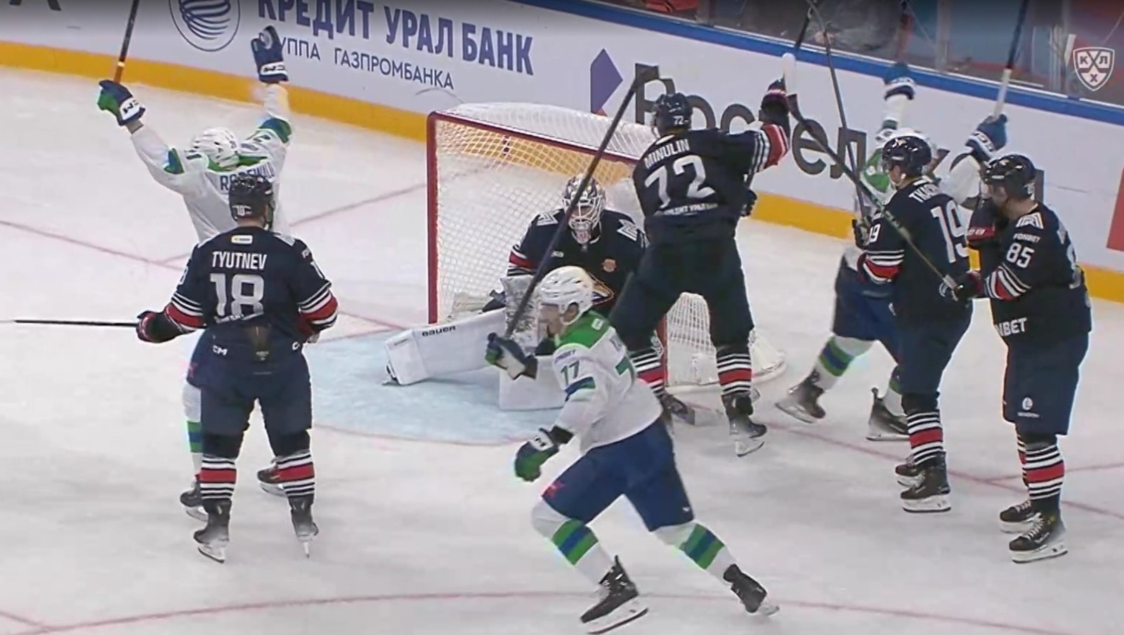 скриншот видео матча.