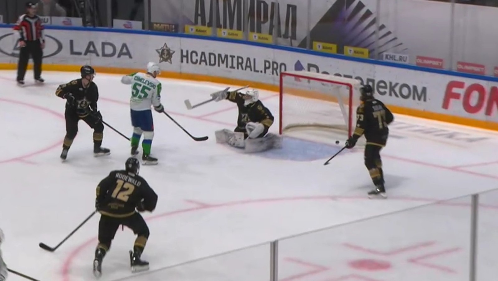 скриншот видео матча.