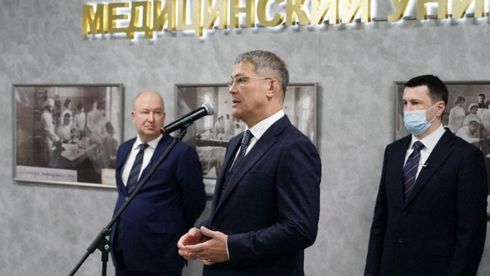 Олега Яровикова.