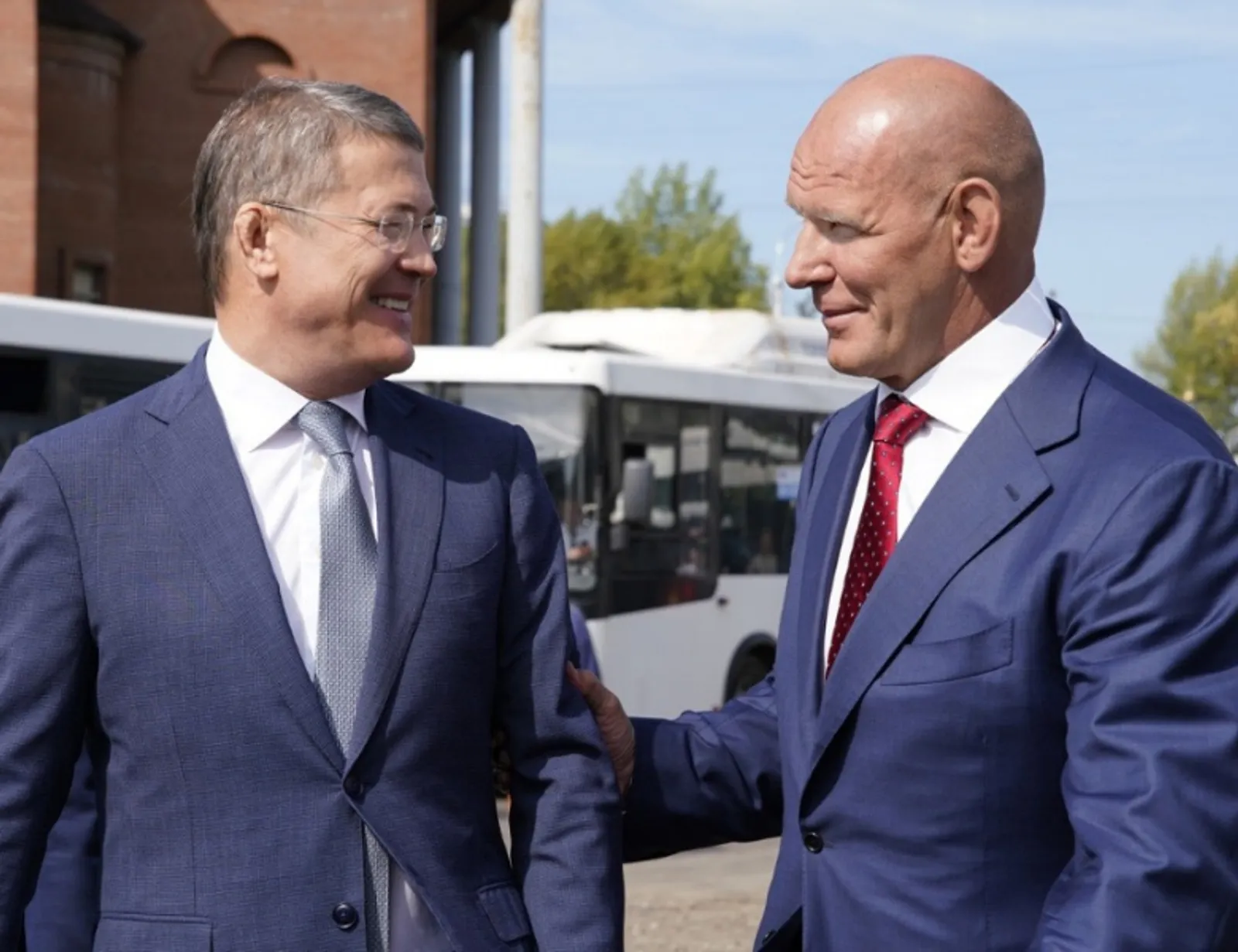 Фото со страницы Радия Хабирова в соцсетях.