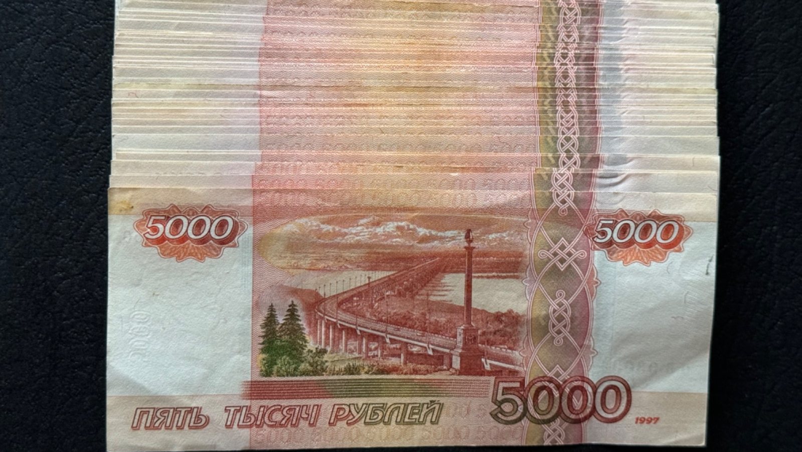 Елены Колоколовой.