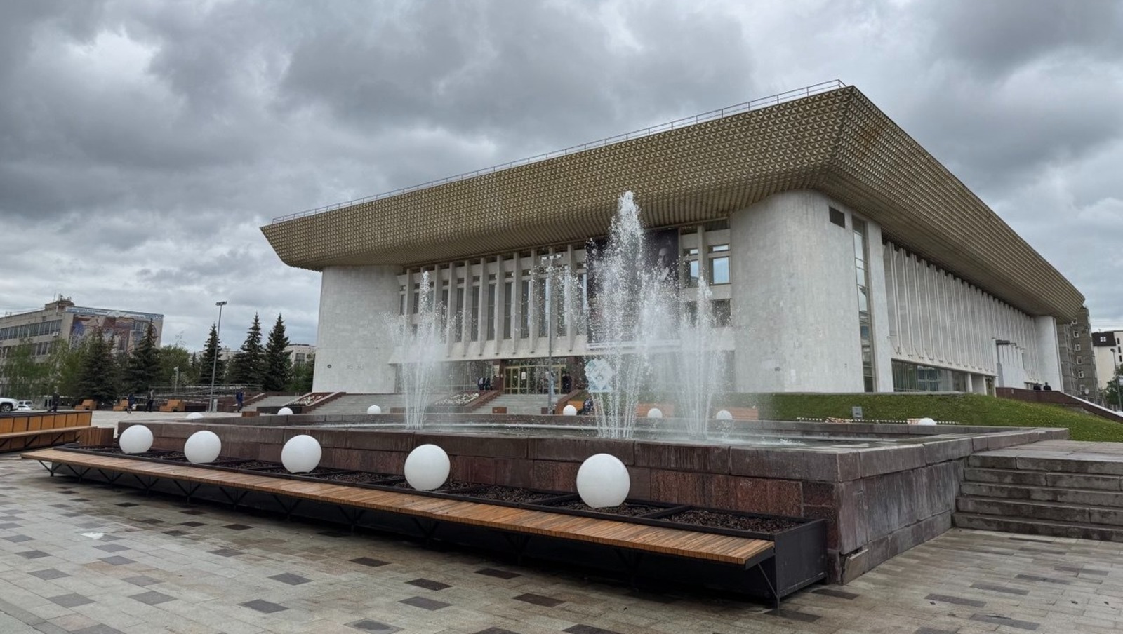 Елены Колоколовой.