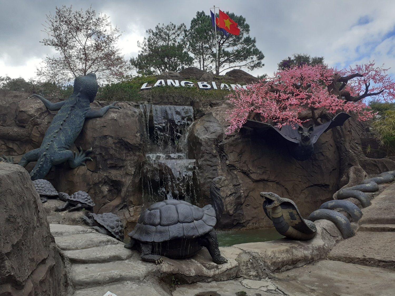 Владимира Шакиева. «Общественная электронная газета».