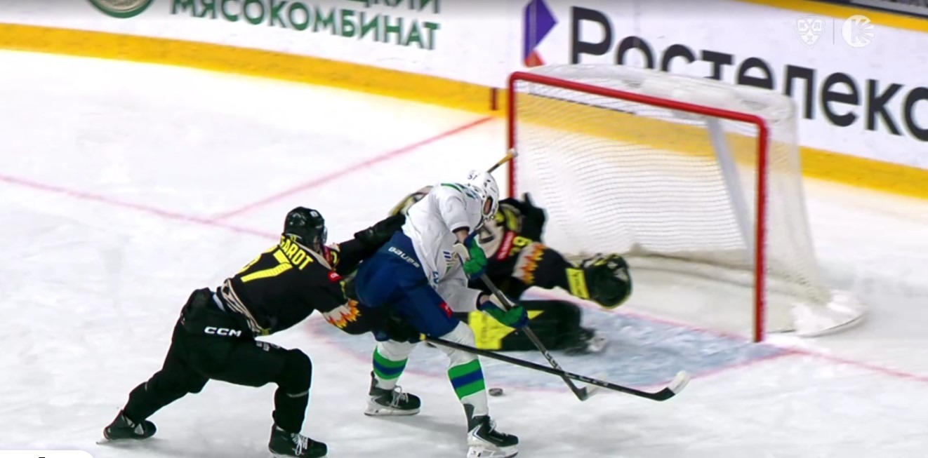 скриншот видео матча. скриншот видео матча.