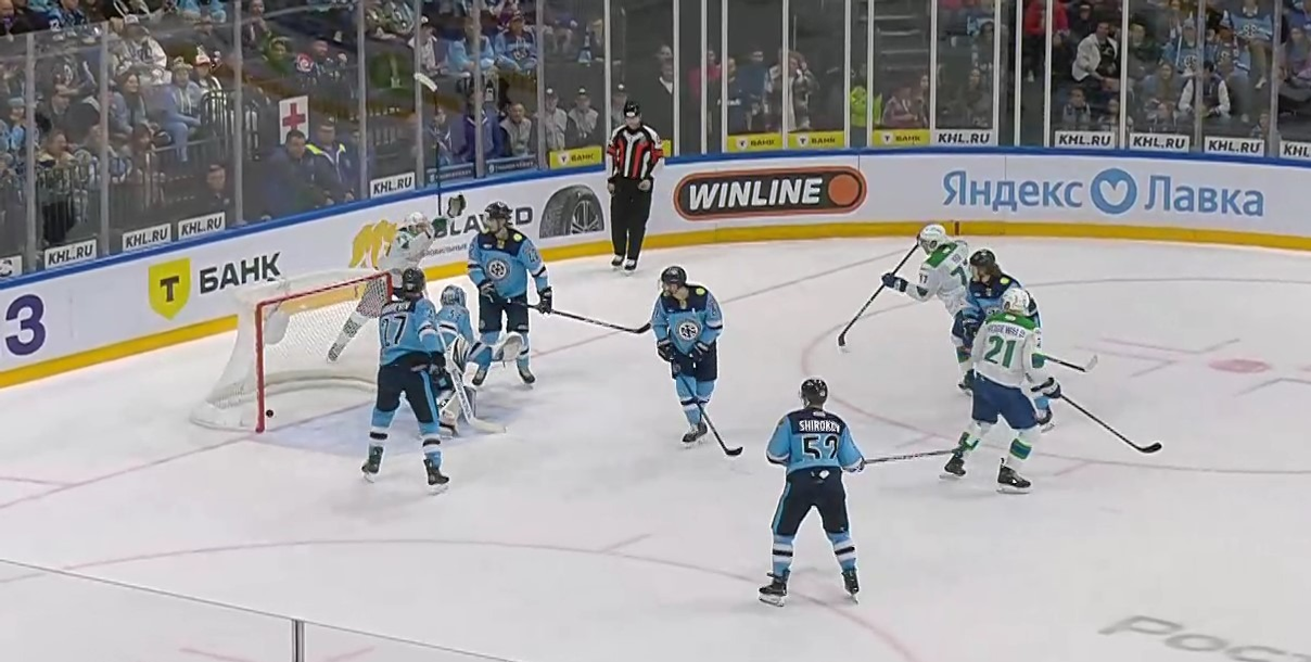 скриншот видео матча.