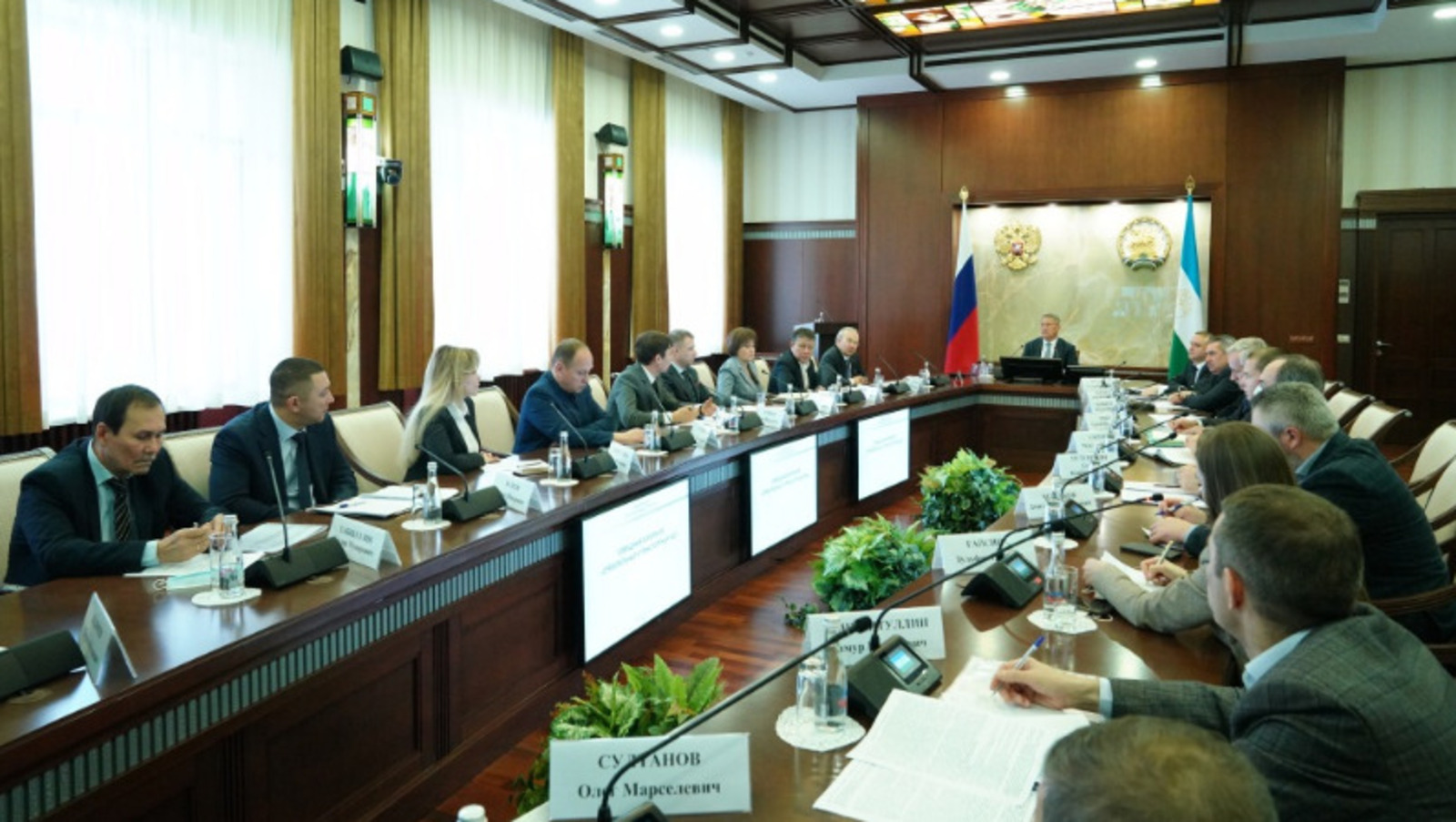 Олега Яровикова.