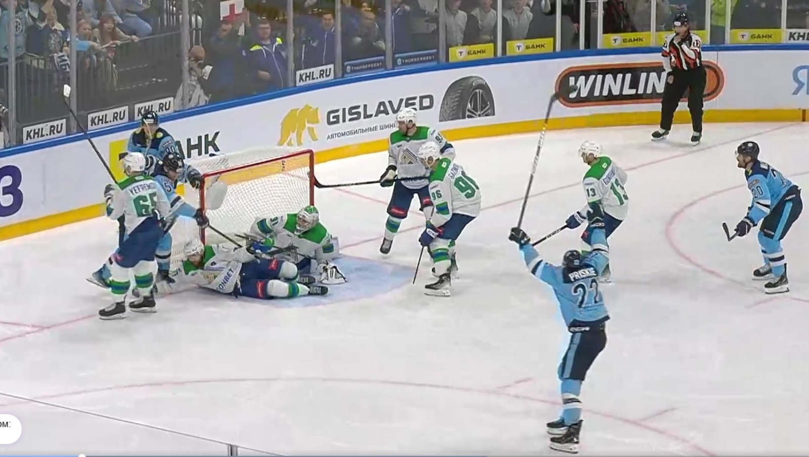 скриншот видео матча.