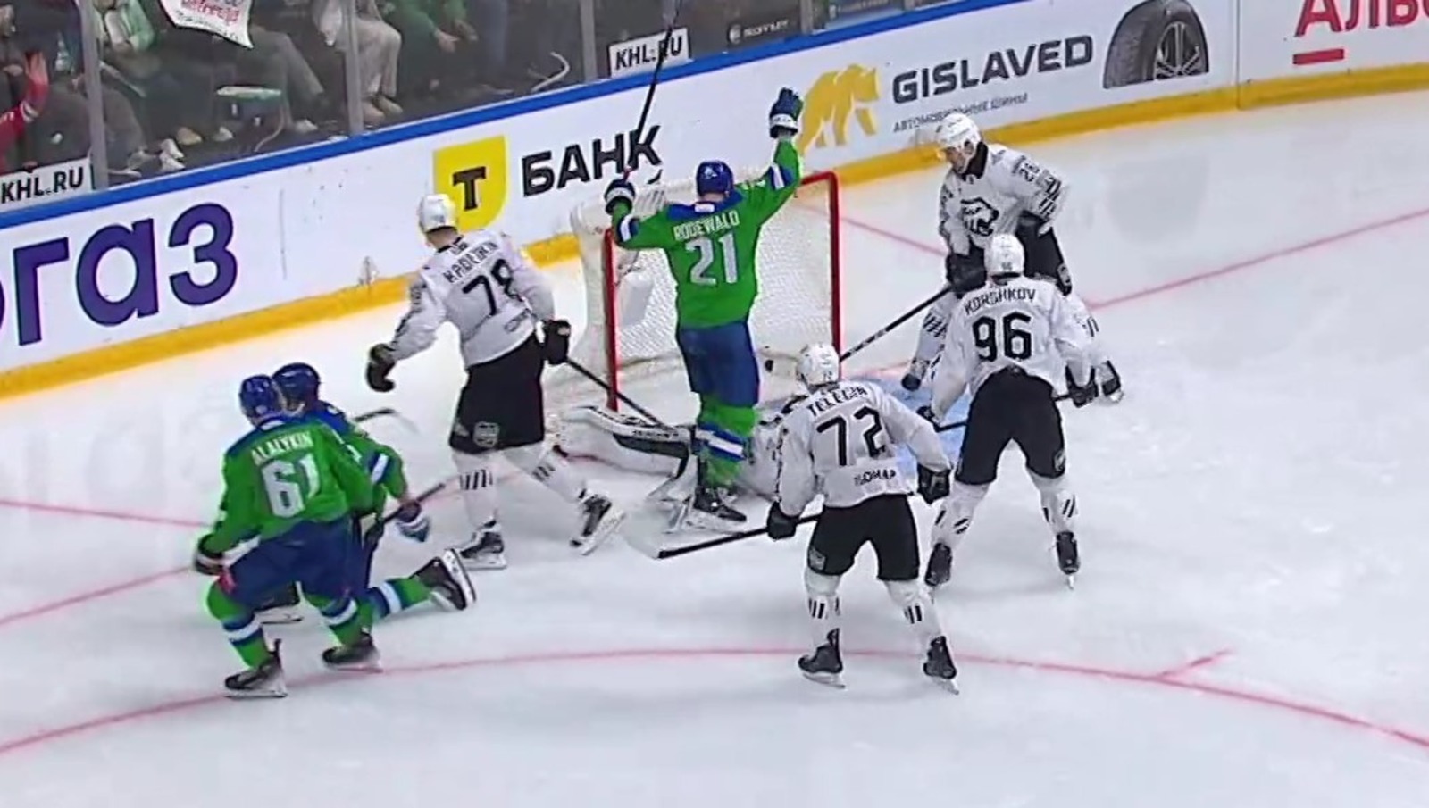 скриншот видео матча.