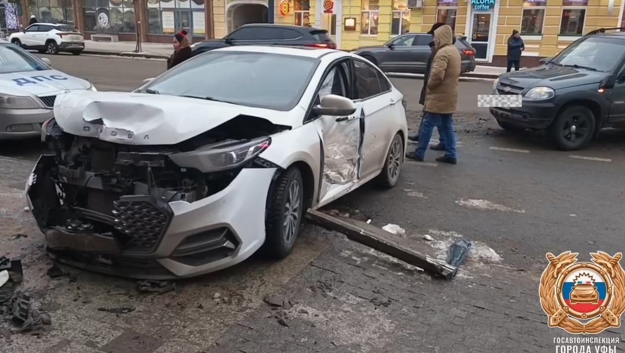 скриншот видео.  Госавтоинспекция Уфы.