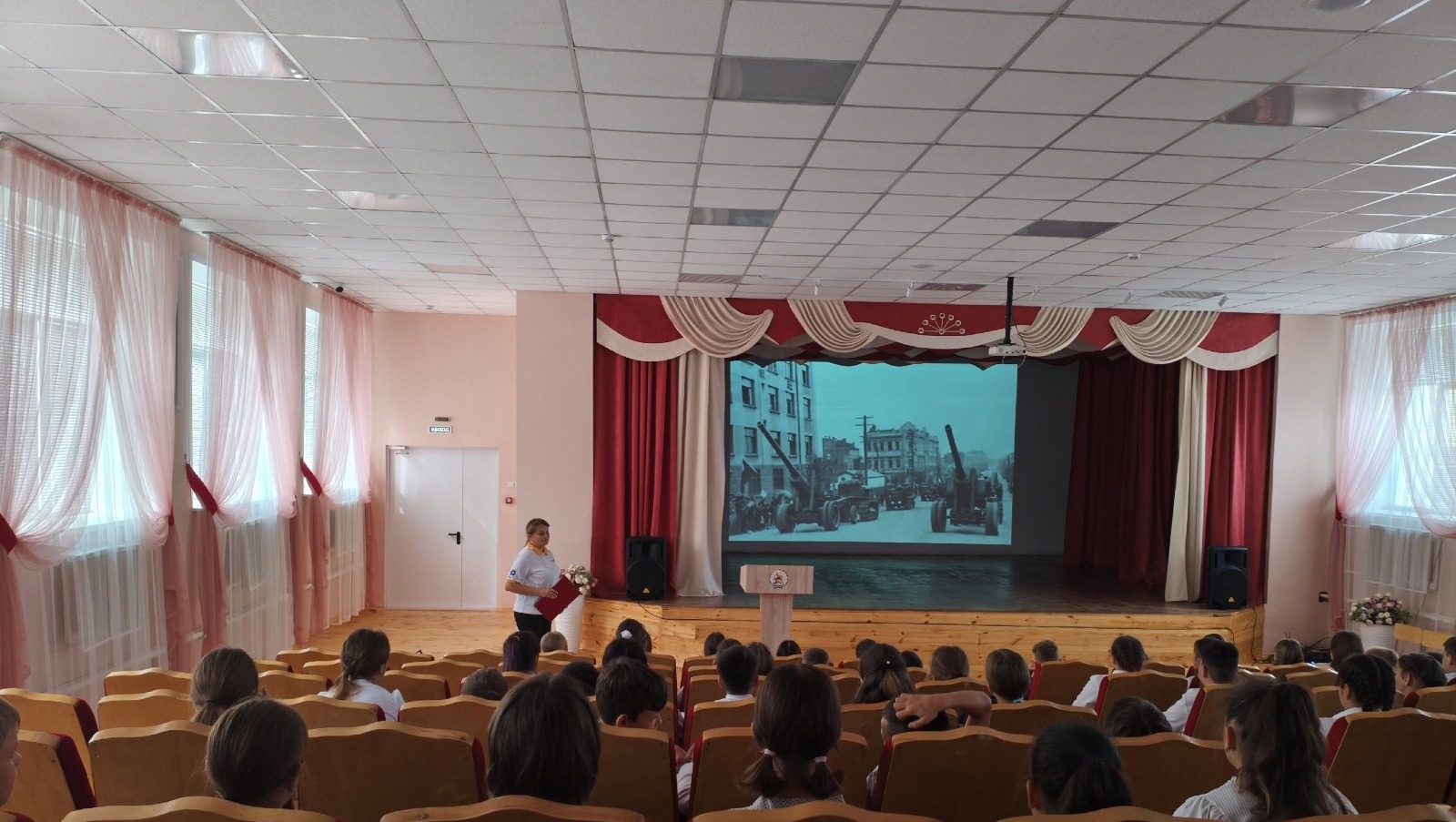 со страницы школы № 8 Мелеуза в соцсетях.