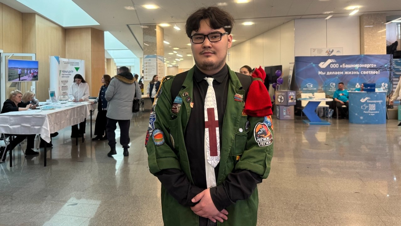 Елены Колоколовой. «Общественная электронная газета». Студент УУНиТ Динислам Суфиянов.