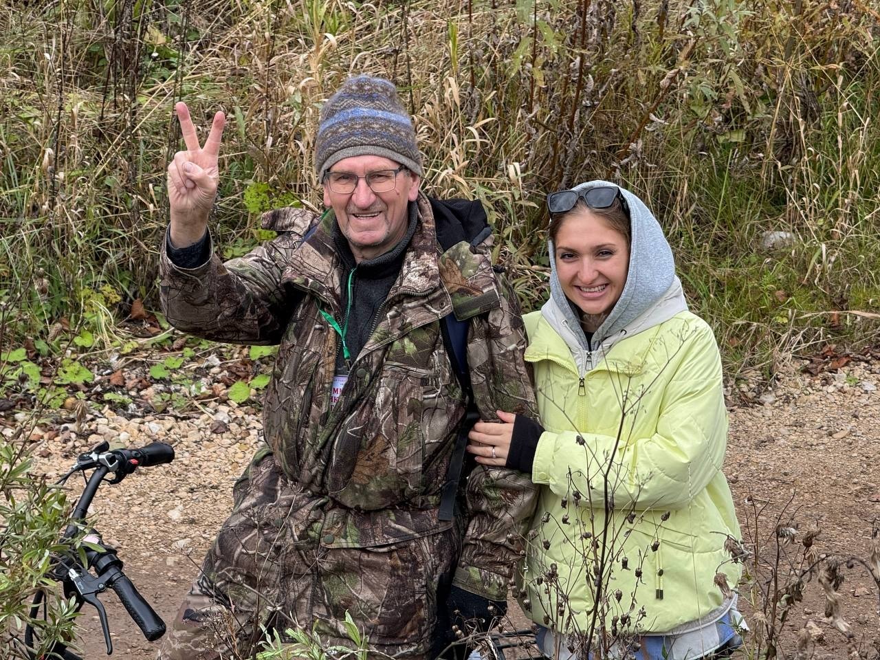 Юлии Кошкиной.  Михаил Гордеев и волонтёр Юлия Кошкина.