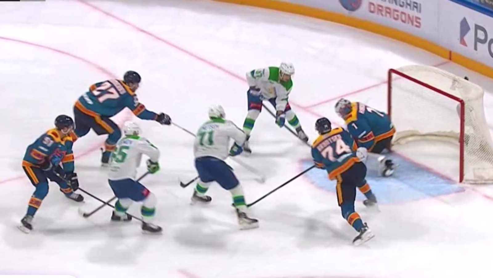 скриншот видео матча. скриншот видео матча.