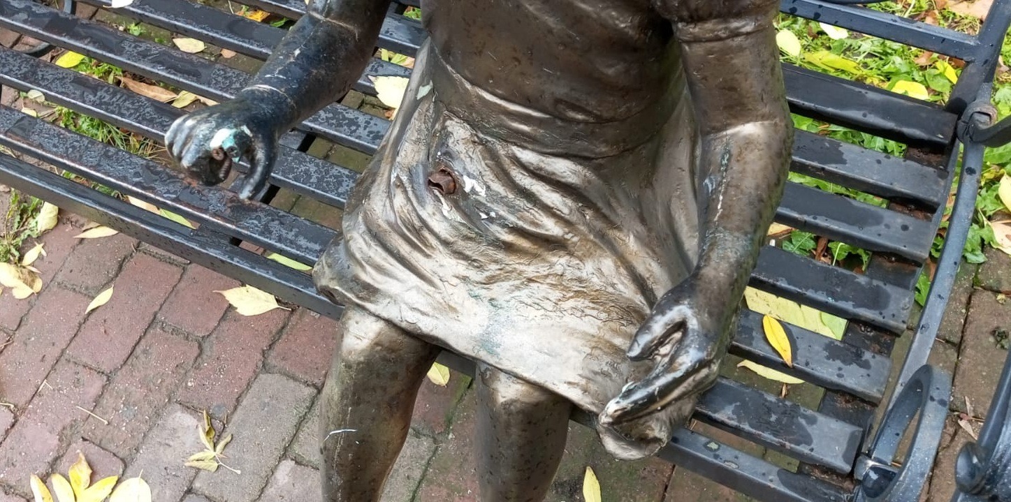 Евгении Сюткиной. "Общественная электронная газета".