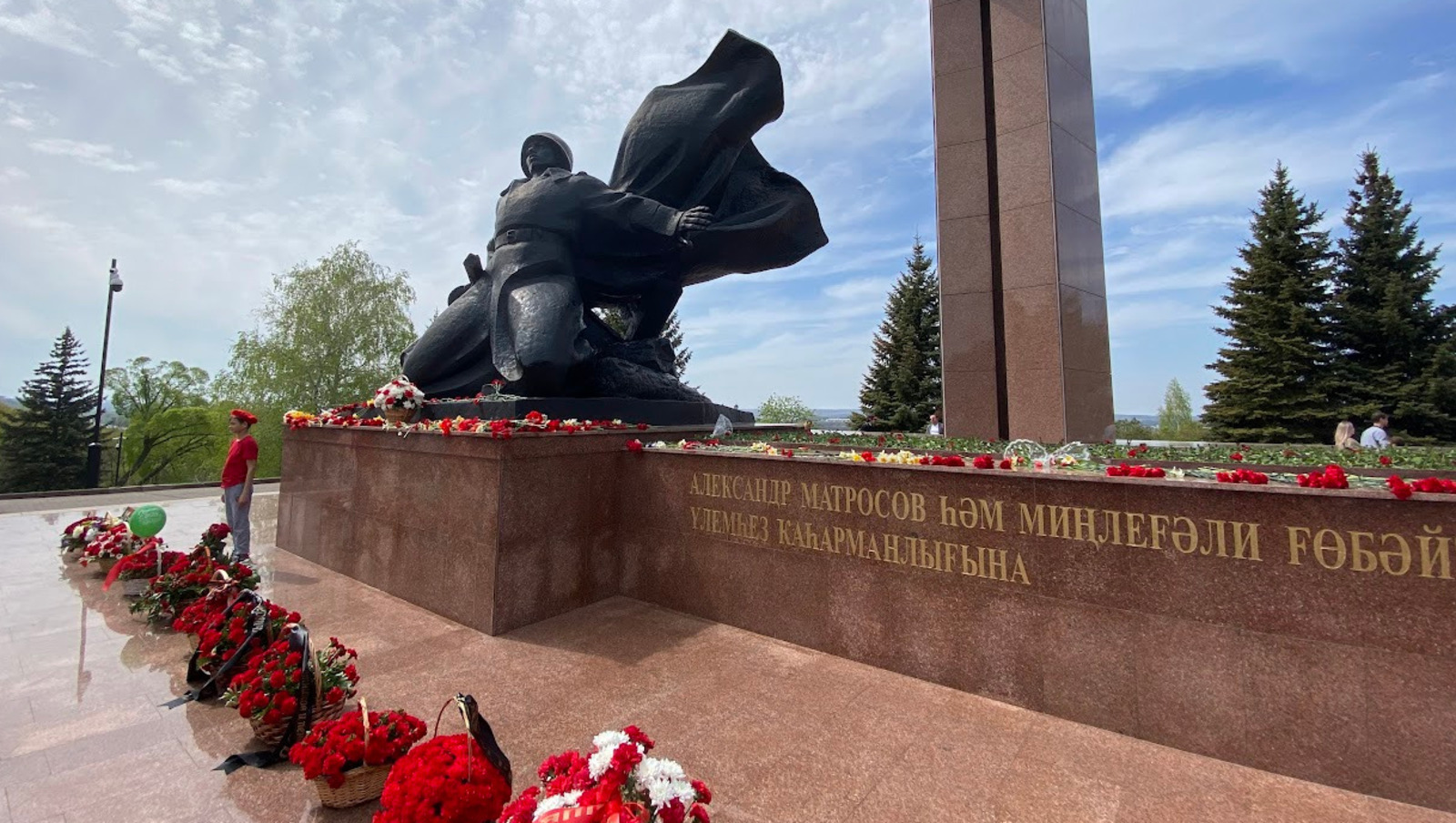 Елены Колоколовой.