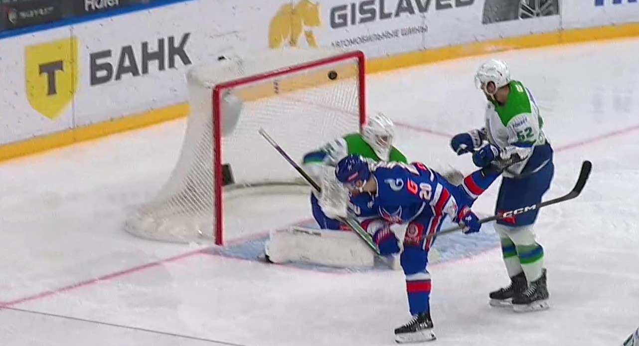 скриншот видео матча. скриншот видео матча.