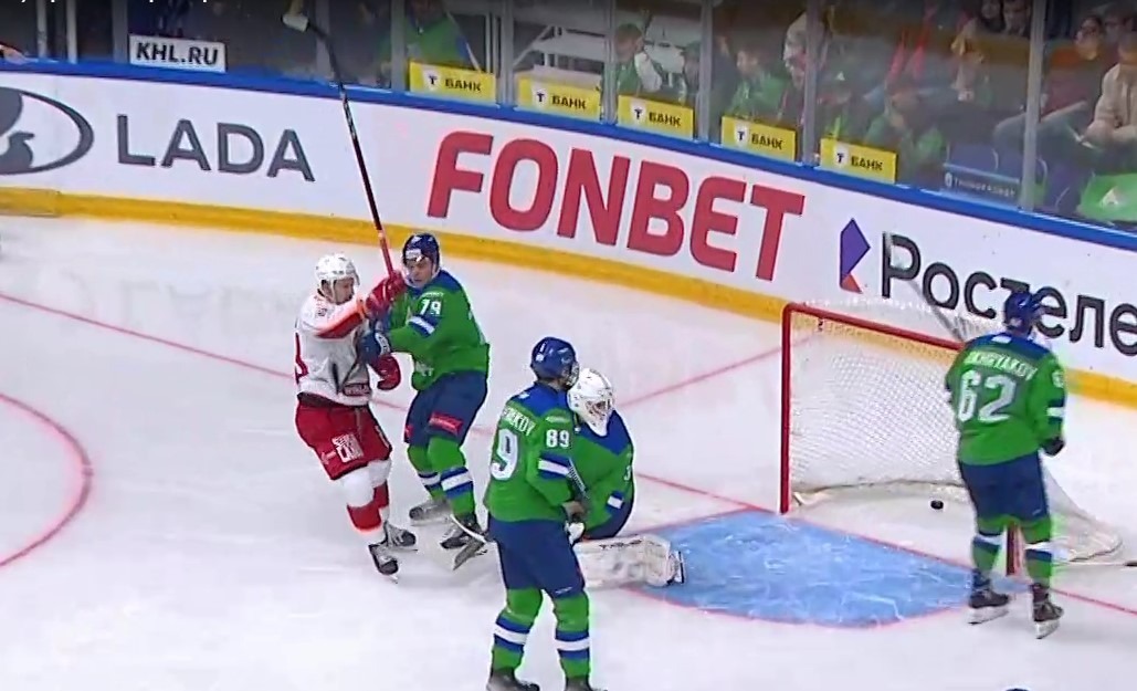 скриншот видео матча.