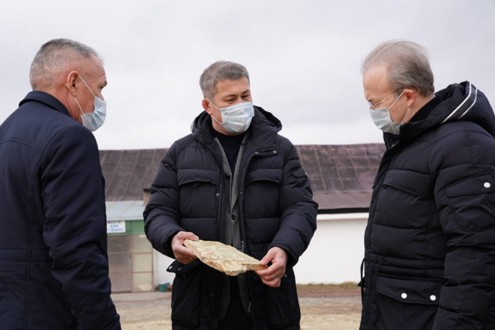 Фото со страницы Радия Хабирова в соцсети.
